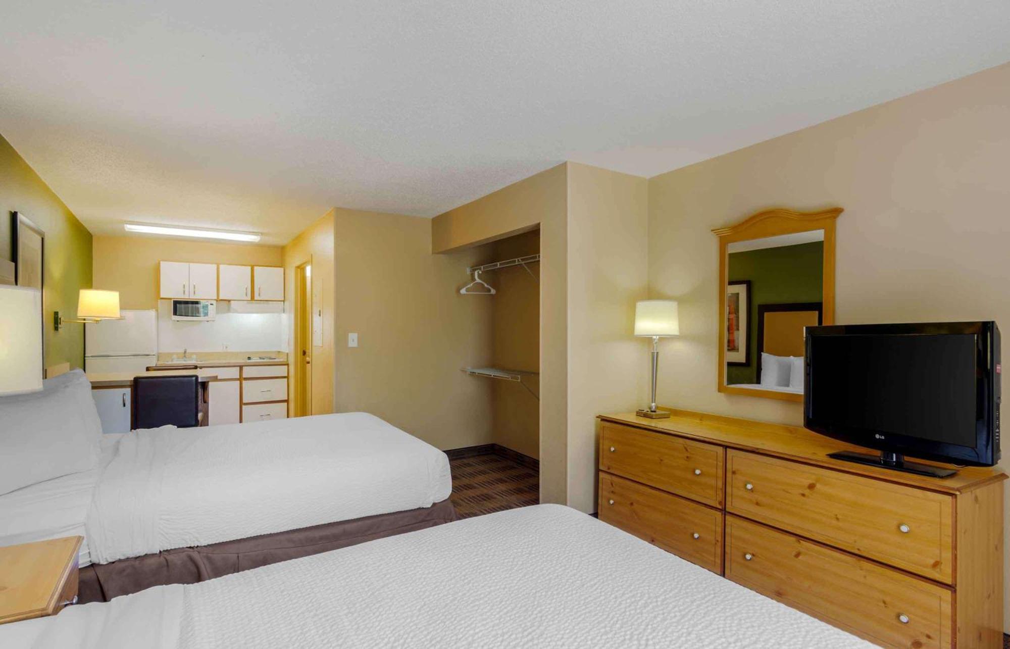 Extended Stay America Select Suites - Atlanta - Cumberland Mall Smyrna Exterior photo